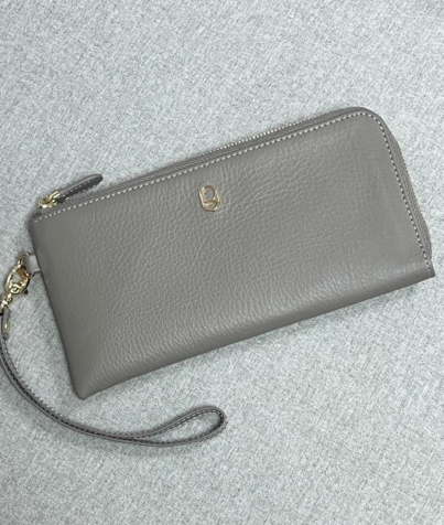 Khaki (1)